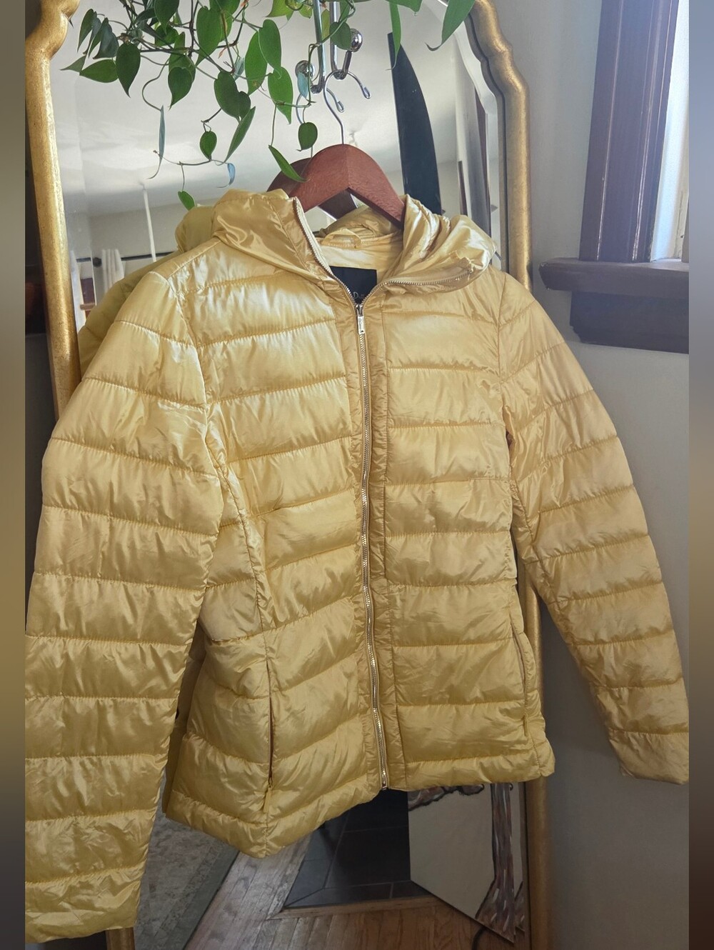 Massimo Dutti Yellow Gold Winter Puffer Jacket With Hood Small